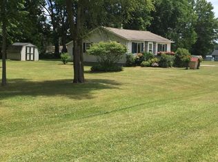 462 Reid Dr, Stanton, MI 48888