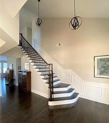 4th image of 14507 Crest Ct