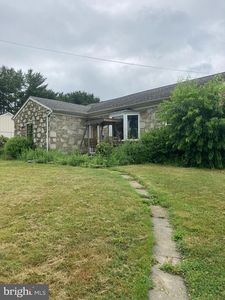 1052 Ford Rd, Bensalem, PA, 19020