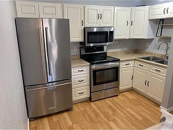 4406 Reka Dr, Anchorage, AK 99508