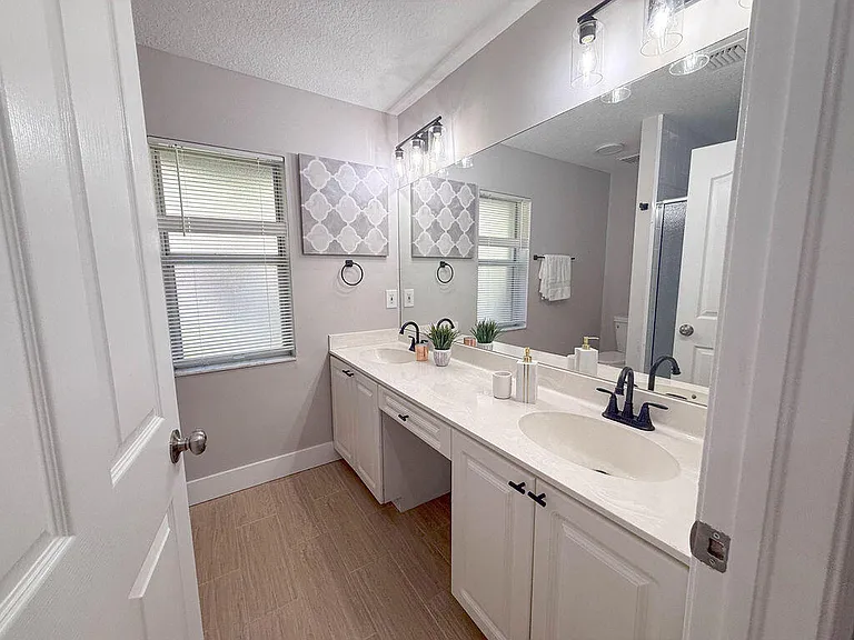 14010 Aster Ave — Photo 22