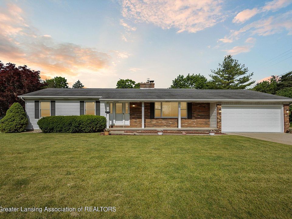 1st image of 808 Ledge Moor Blvd