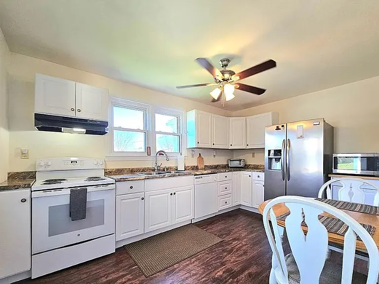 115 Kiefer St — Photo 3