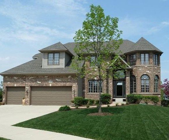 1st image of 731 Woodbury Ct