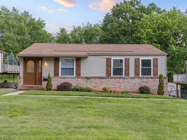 5219 Elmwood Dr, Pittsburgh, PA 15227