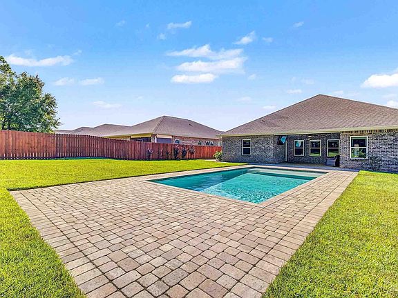 5th image of 8024 Silver Maple Dr