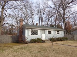 34 Mark St, Springfield, MA 01129