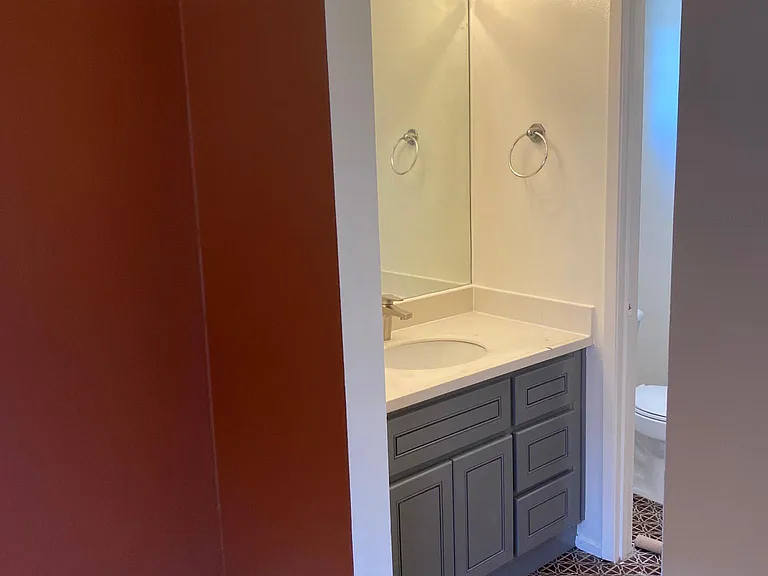 825 Coakley Dr — Photo 3