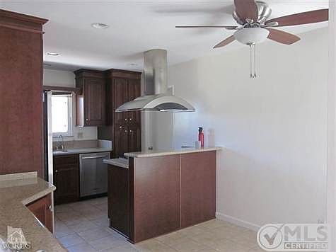3rd image of 1302 Mead Ave