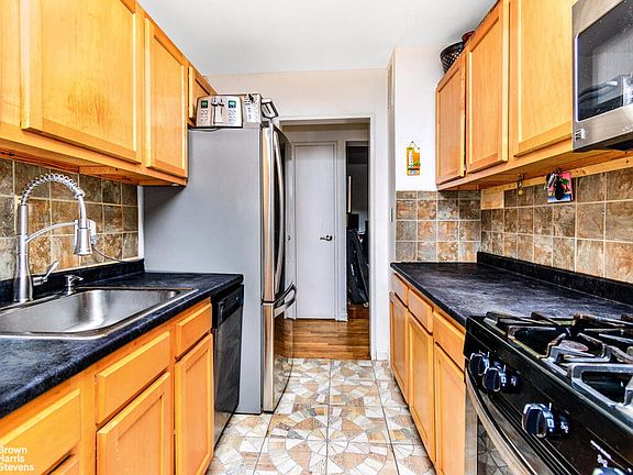 5th image of 100 Dehaven Dr APT 310
