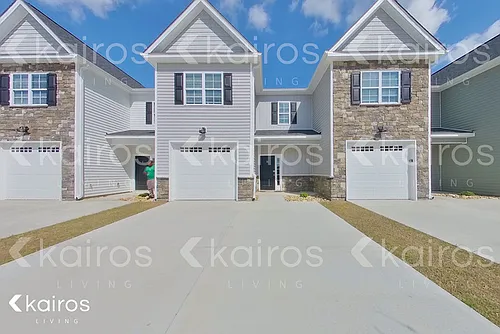 3717 Oak Leaf Way Photo 1 3717 Oak Leaf Way Photo 1