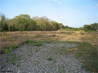 5th image of 3049 S Delsea Dr