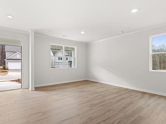 2nd image of 517 Hampton Ter