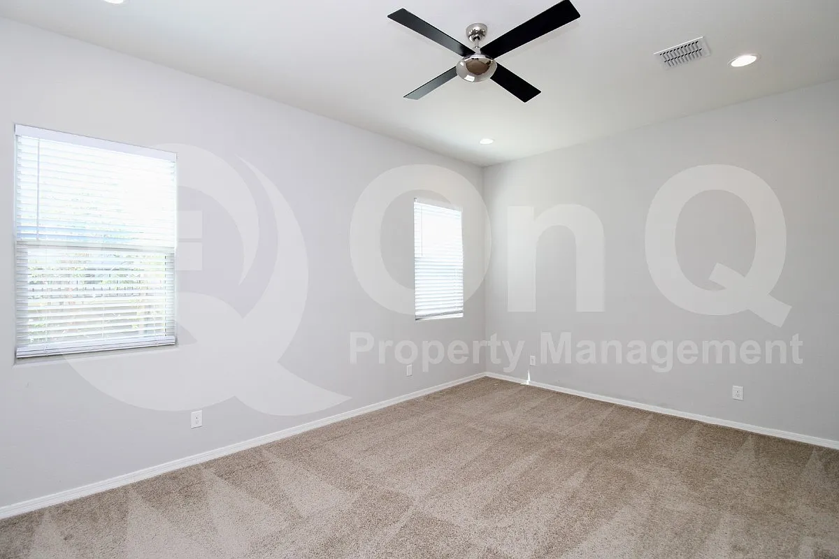 3 bed, 2.5 bath, 1979 sqft, $2,750 — Photo 4