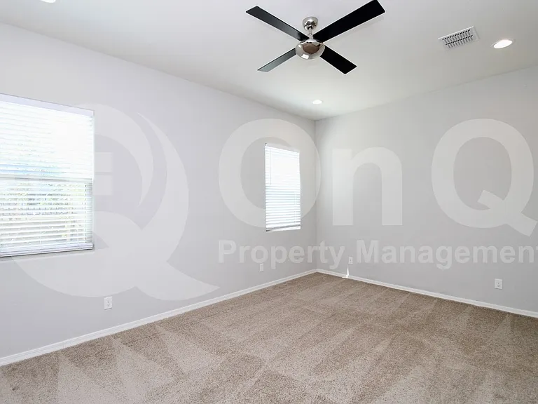 2051 E Wisteria Dr — Photo 4