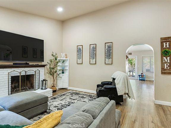 5th image of 16074 Union Ave