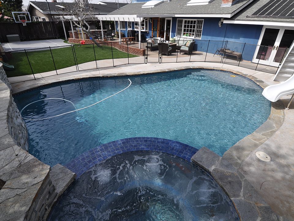 Huge yard with amenities