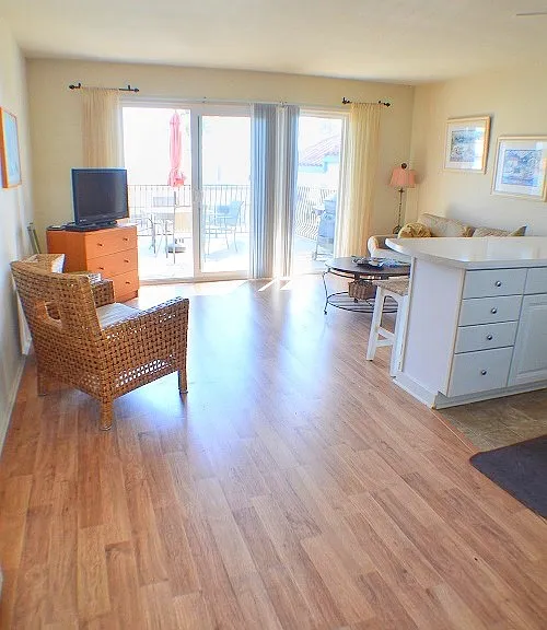 107 Coronado Ln #3 — Photo 5