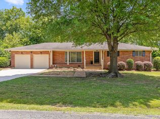 1824 Clayton Dr, Chattanooga, TN 37421