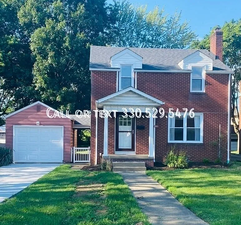 801 Spangler St NE
