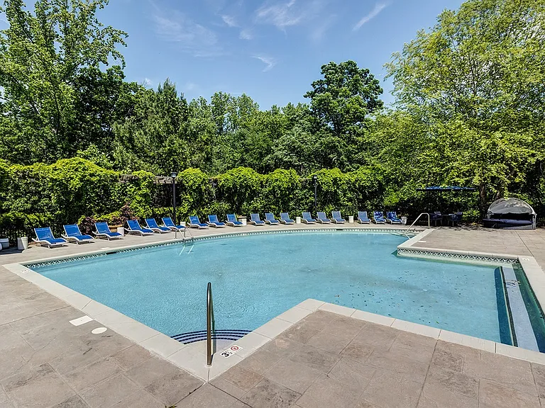 Avana Lake Norman — Photo 19