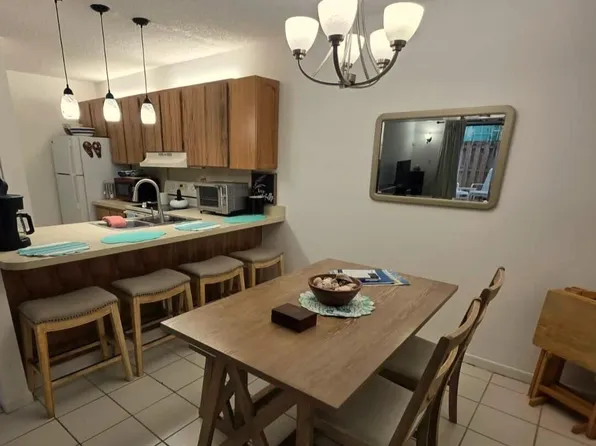 3402 Gardens East Dr APT 14A, Palm Beach Gardens, FL 33410