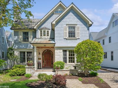 953 Spruce St, Winnetka, IL, 60093