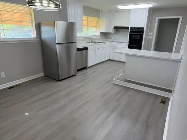 727 Old Nunez Rd, Swainsboro, GA 30401