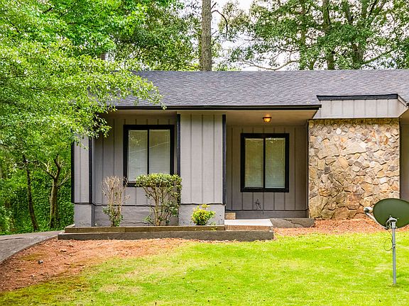 2nd image of 108 Summerwood Dr
