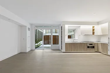 Rented by (Legacy) Elegran