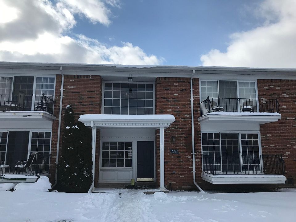 1st image of 474 Fox Hills Dr N APT 6