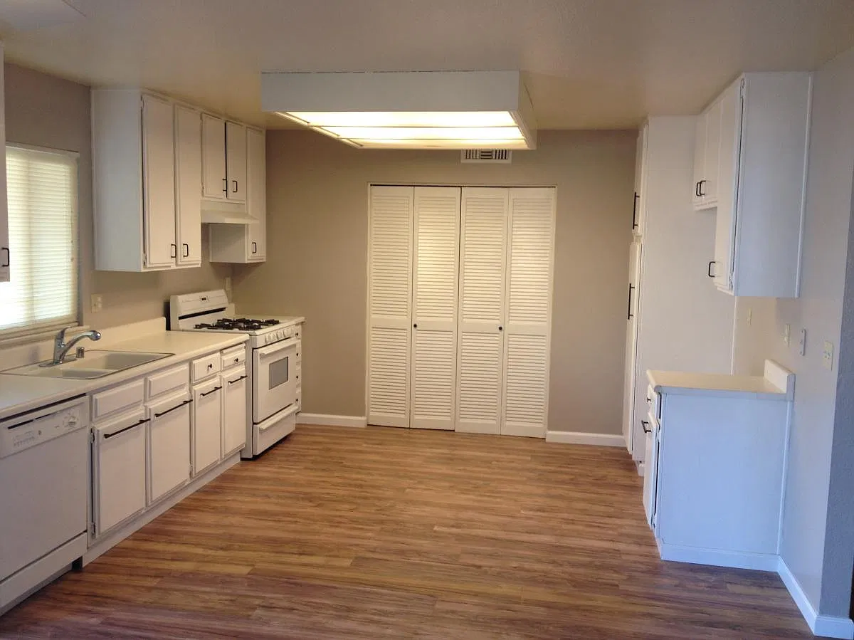 4 bed, 1474 sqft, $2,995 — Photo 3