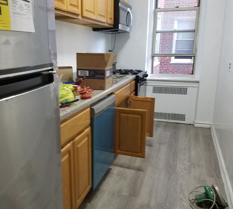 1st image of 4115 45th St APT 3H