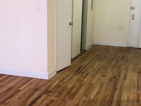 3rd image of 1720 E 13th St #4