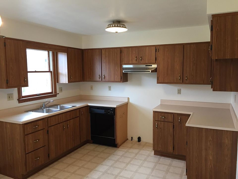 126 Palomino Dr, Weirton, WV 26062 Zillow