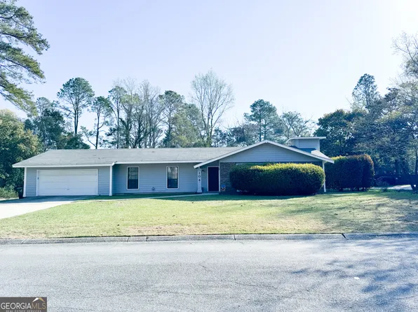 104 Fox Glen Dr, Warner Robins, GA 31088