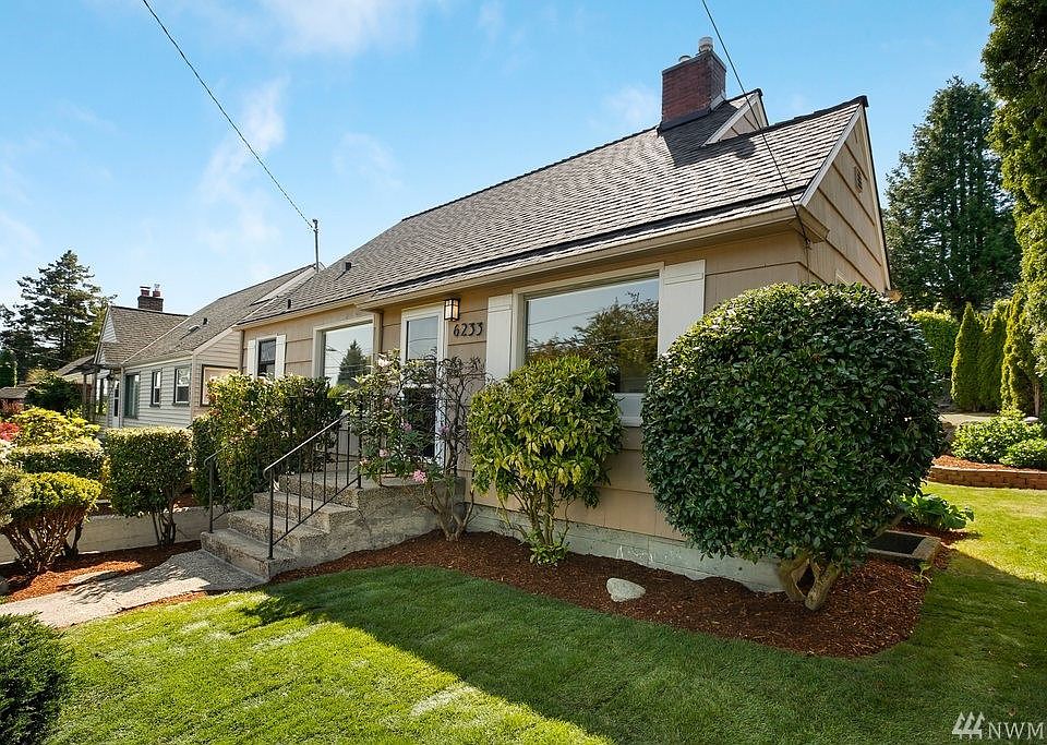 2nd image of 6233 38th Ave NE