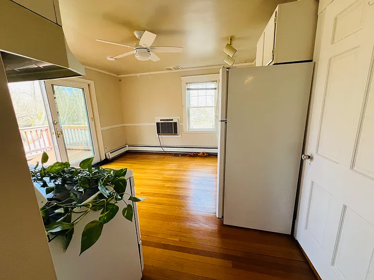 3 Lynnfield St #2 — Photo 18