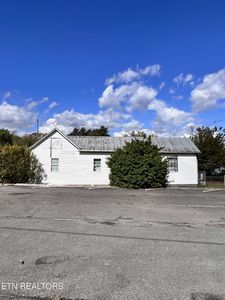 408 Railroad Ave, Rocky Top, TN, 37769