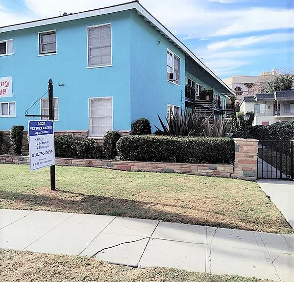 4321 Ventura Canyon Ave #12 — Photo 1