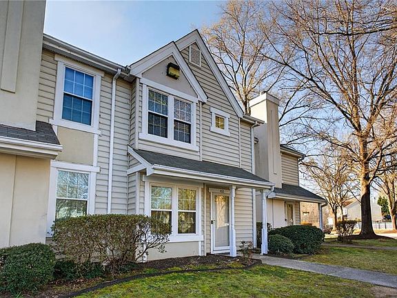 3rd image of 452 Rivers Ridge Cir