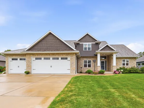 2259 Mahogany Trl, De Pere, WI 54115