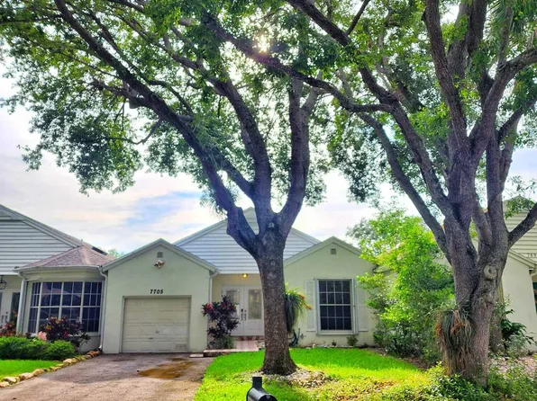 7705 Forest Green Ln, Boynton Beach, FL 33436