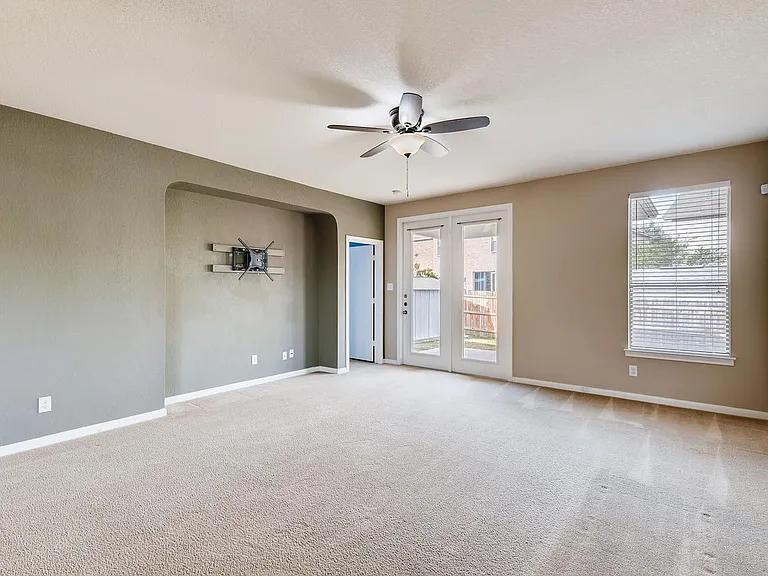 6607 Shadden Oaks — Photo 6