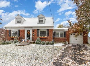 4153 Paxton Woods Ln, Cincinnati, OH 45209