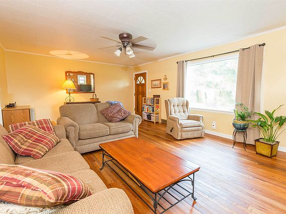2nd image of 20267 Richard Ave