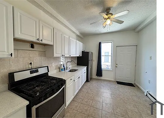 1 Seeley St #2 — Photo 4