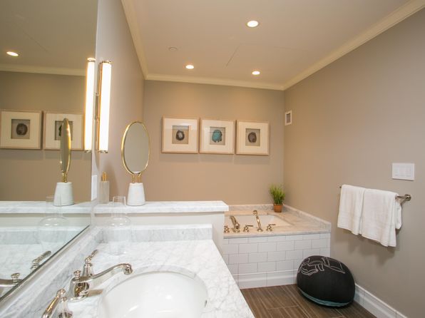 165 Kemble St #2, Lenox, MA 01240