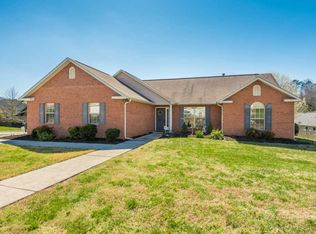 801 Rising Mist Ln, Knoxville, TN 37922