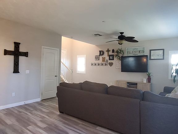 4th image of 170 Sylvia Ct